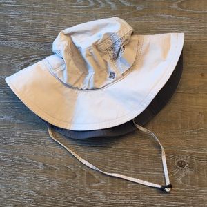 Columbia mesh bucket hat